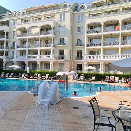 One 112 аll-season в св св константин и елена * ヴァルナ